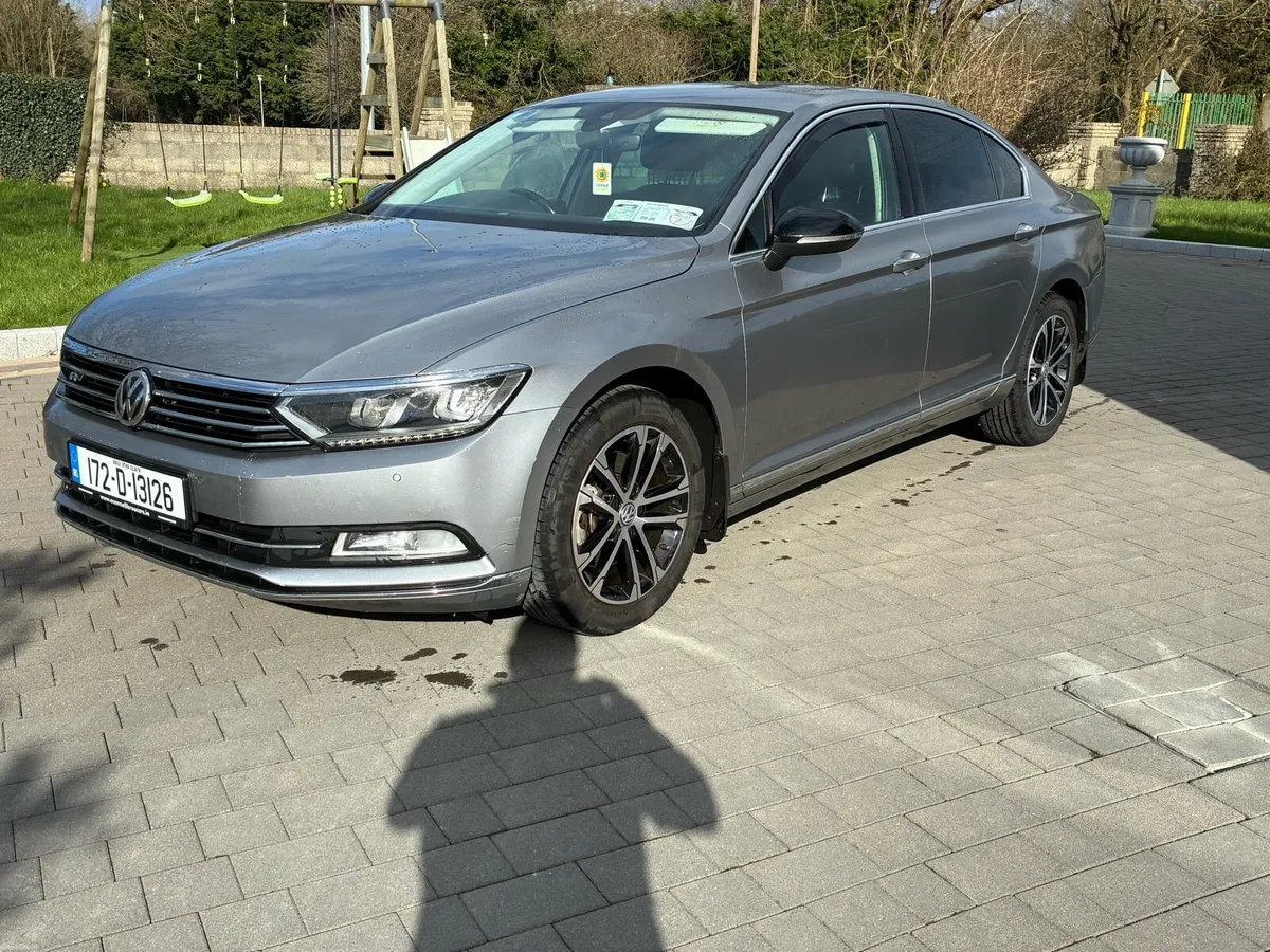 2017 (172) Volkswagen Passat highline sport tax+nc - Image 2