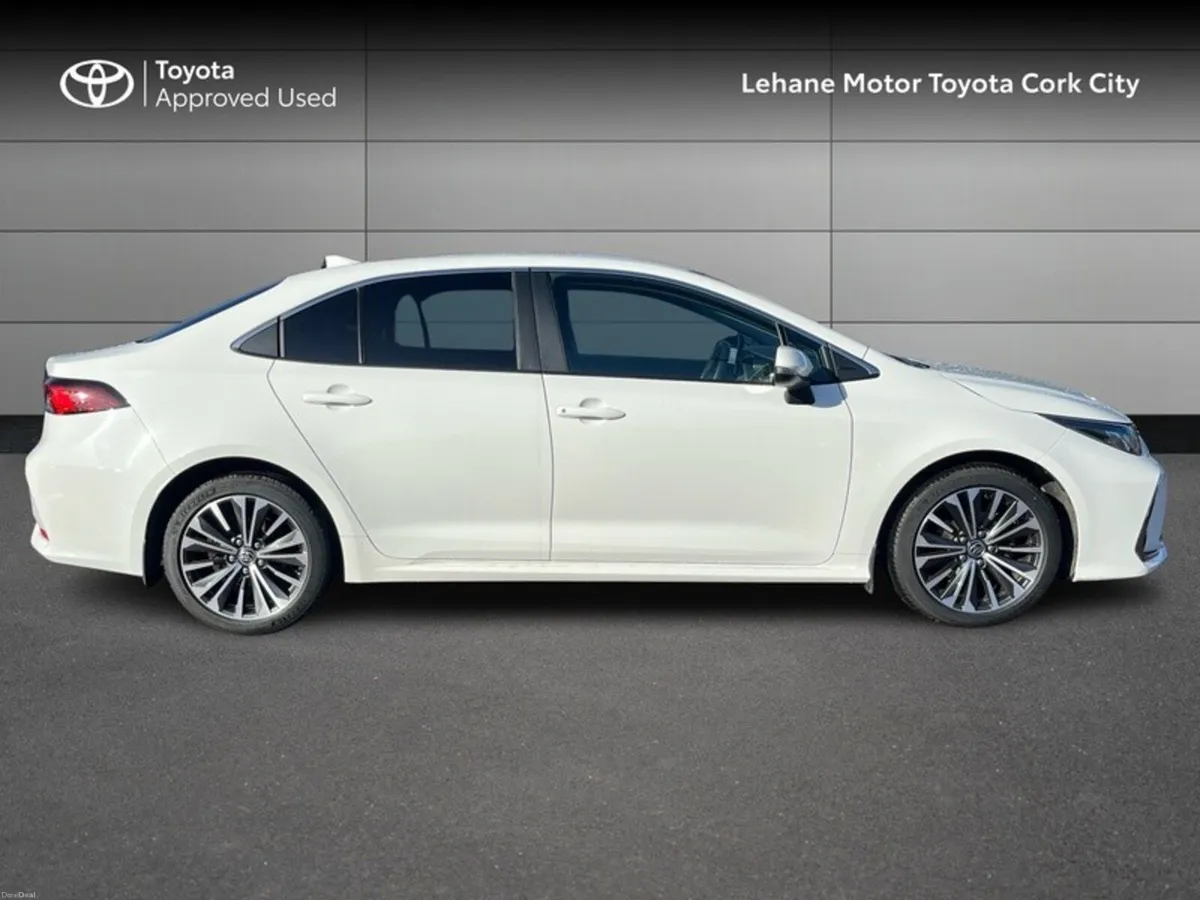 Toyota Corolla LUNA SPORT 4DR - Image 3