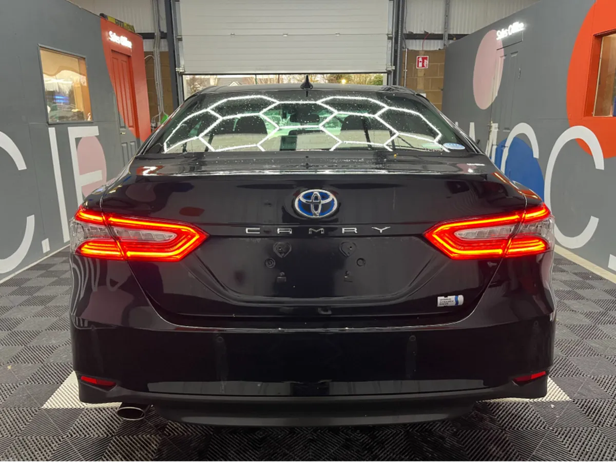 Toyota Camry 2020 TOYOTA CAMRY G 2.5 AUTOMATIC / C - Image 3