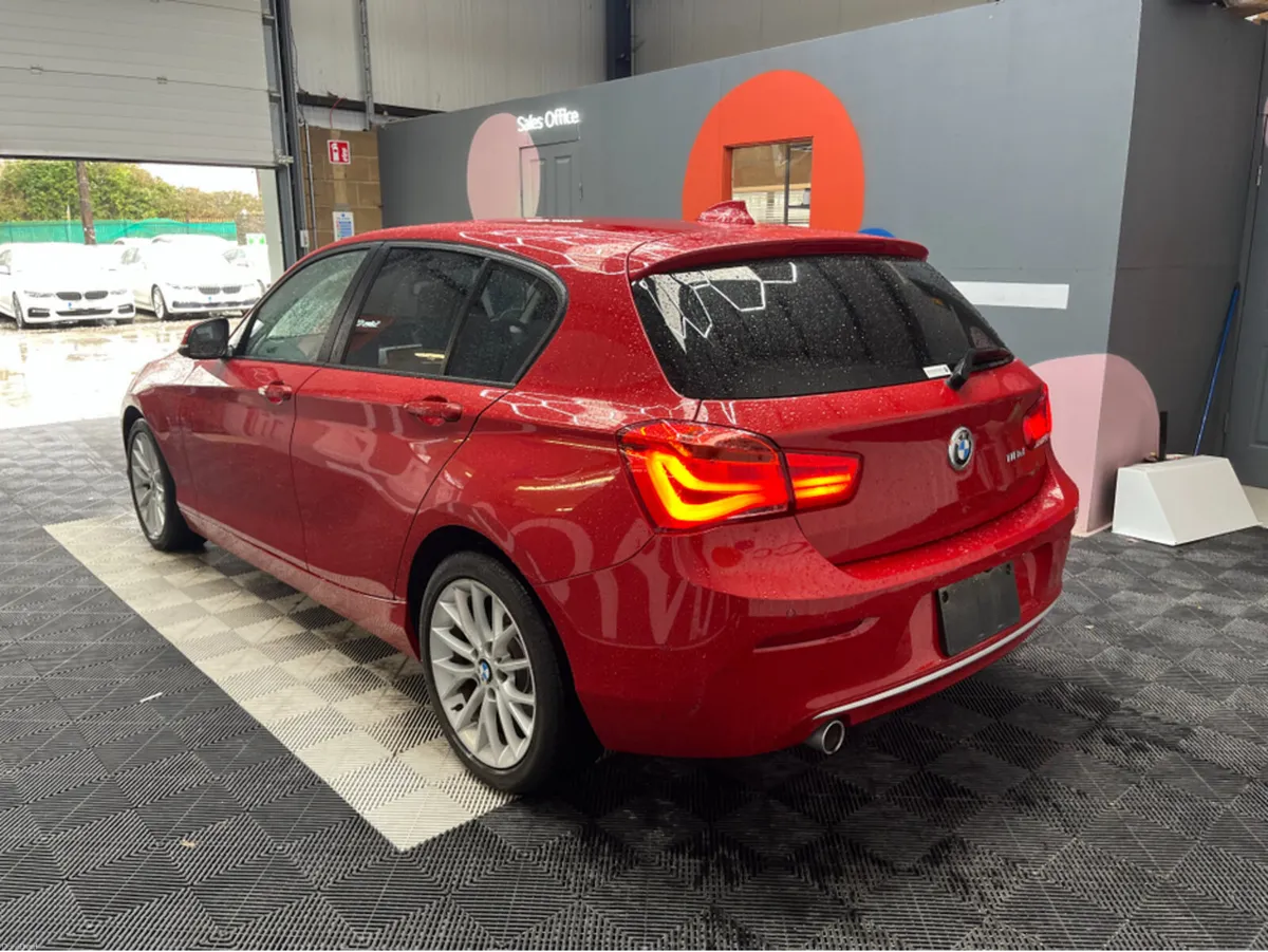 BMW 1-Series 2018 BMW 118D FASHIONISTA 2.0 AUTOMAT - Image 4