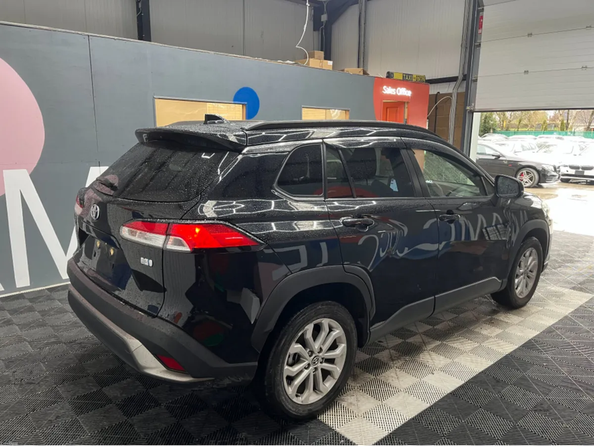Toyota Corolla 2023 TOYOTA COROLLA CROSS HYBRID Z - Image 2