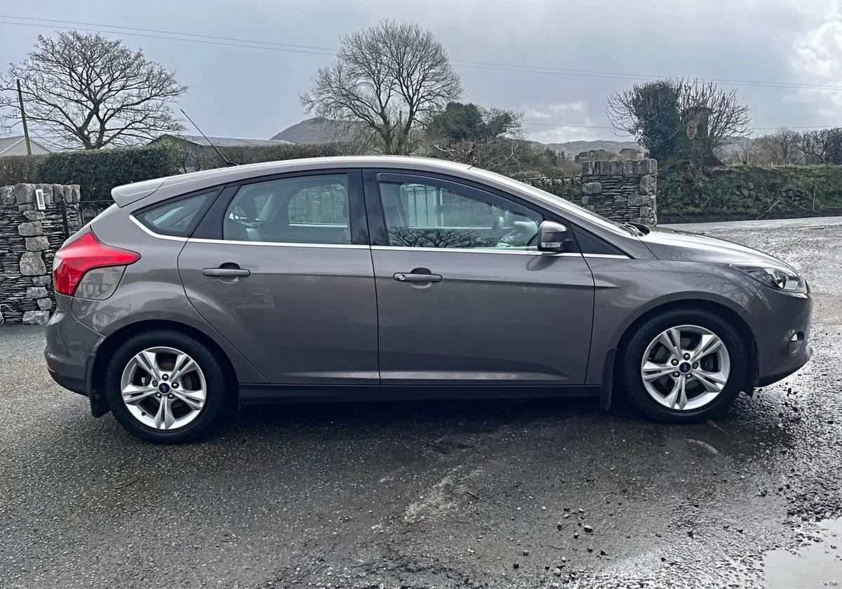 Ford Focus Zetec 1.6 TDCI - Image 2