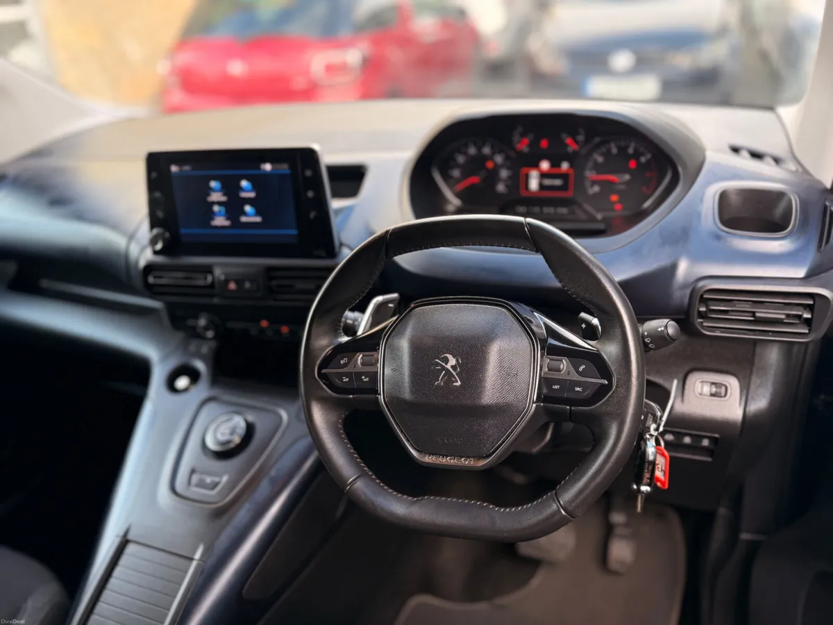 Peugeot Rifter 2020 (202 D)wheelchair taxi - Image 4