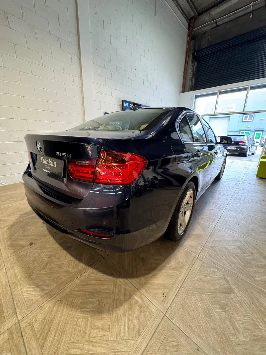 BMW 3-Series 2014 - stunning - Image 4