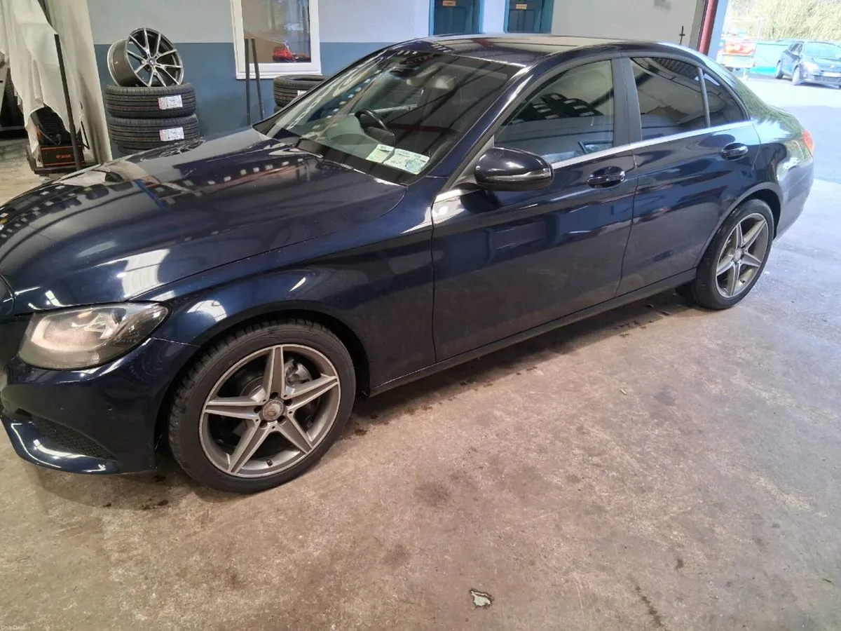 Mercedes-Benz - Image 3