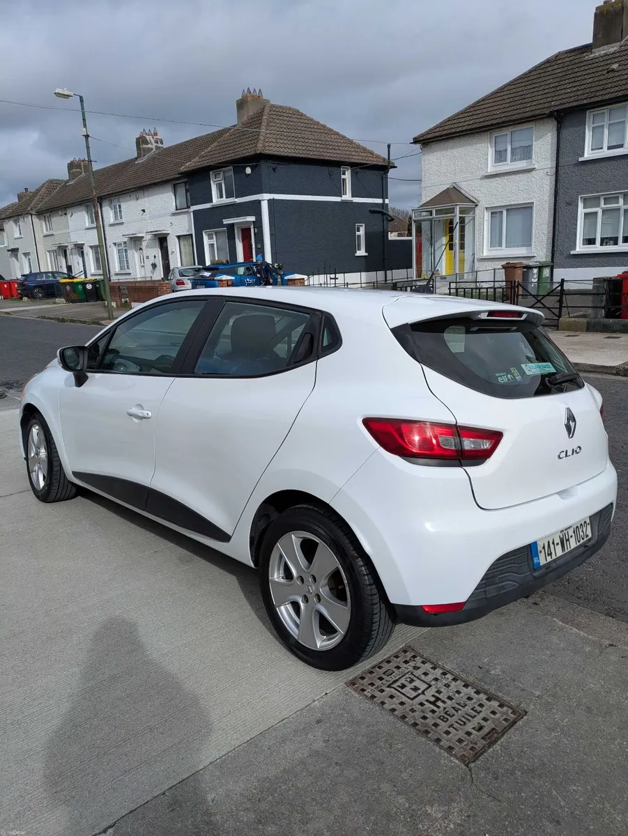 Renault Clio Dynamique , 1.1L, Low Mileage,  2014 - Image 3