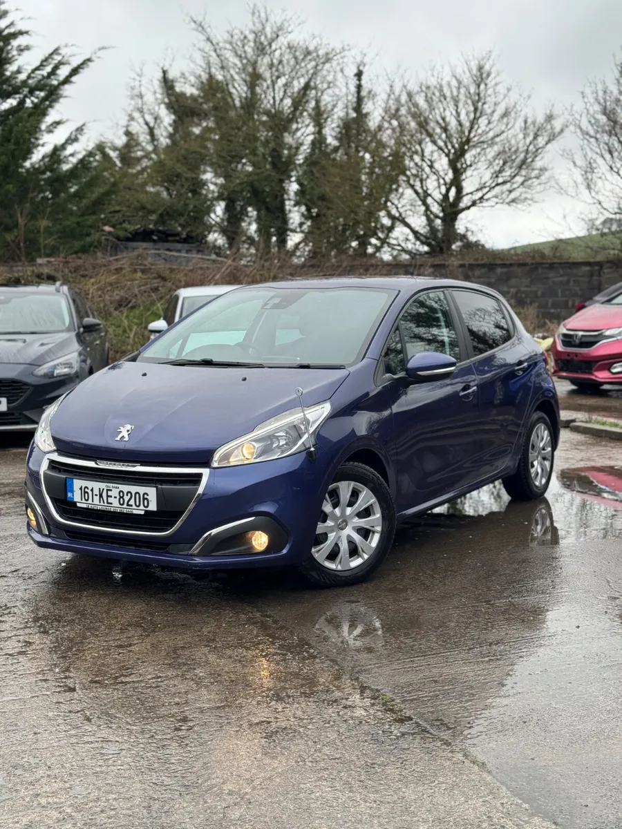 Peugeot 208 1.2 Automatic 32000KM 2016 High Spec - Image 3