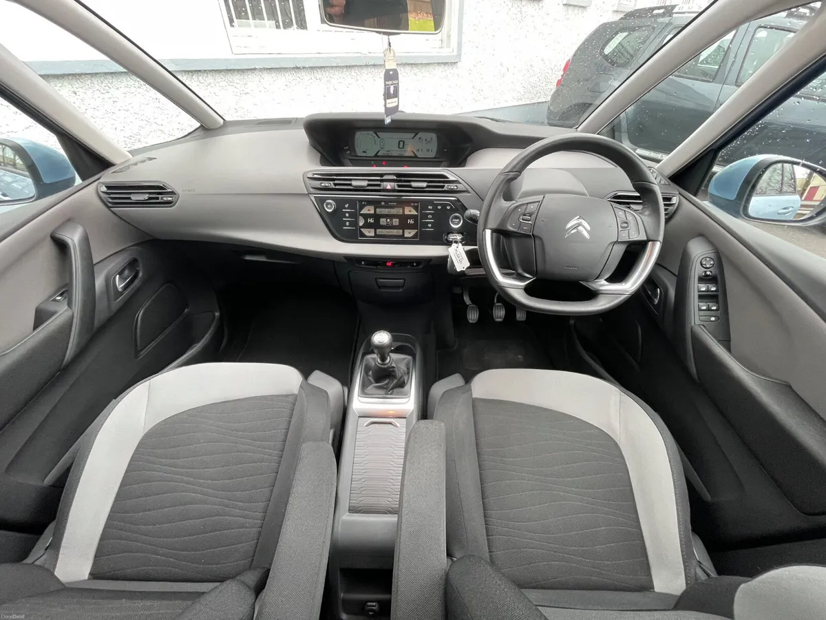 7 SEATS - NEW NCT - LOW KMS - LOW TAX - - Image 3