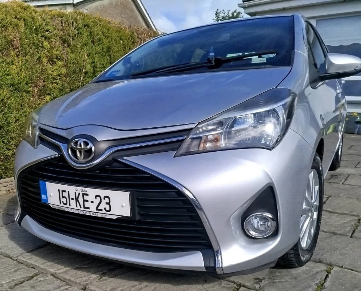 2015 Toyota Yaris Sol 1.0 VVTI 5door - Image 1