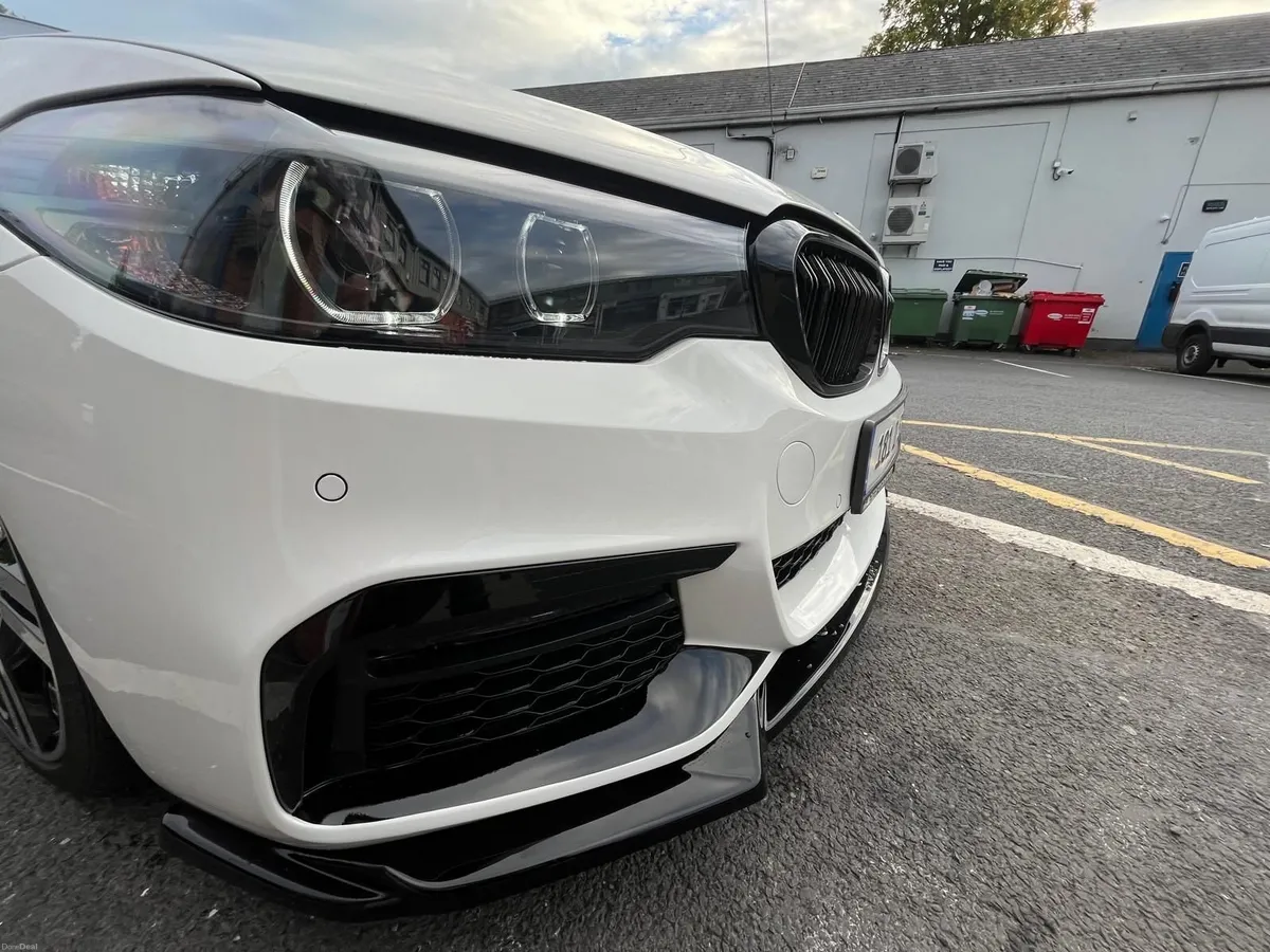 BMW 5-Series 2018 - Image 2