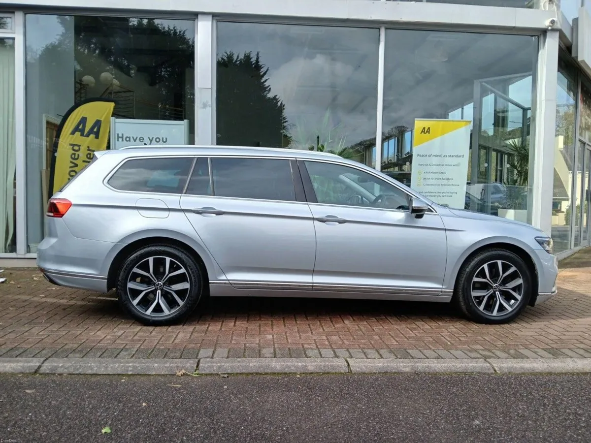 Volkswagen Passat Estate 2.0 TDi 150Bhp Elegance D - Image 4