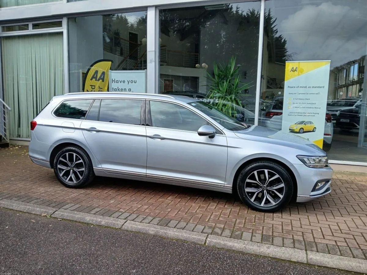 Volkswagen Passat Estate 2.0 TDi 150Bhp Elegance D - Image 5
