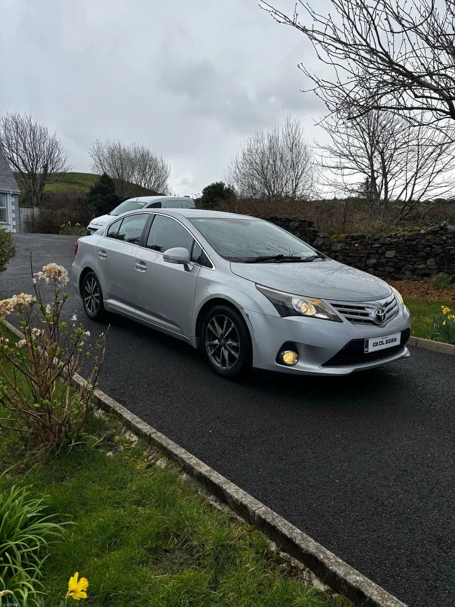 Toyota Avensis Diesel - Image 2