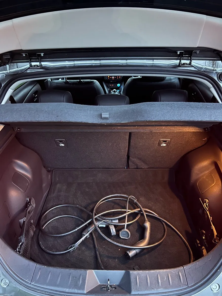 Nissan Leaf - Image 4