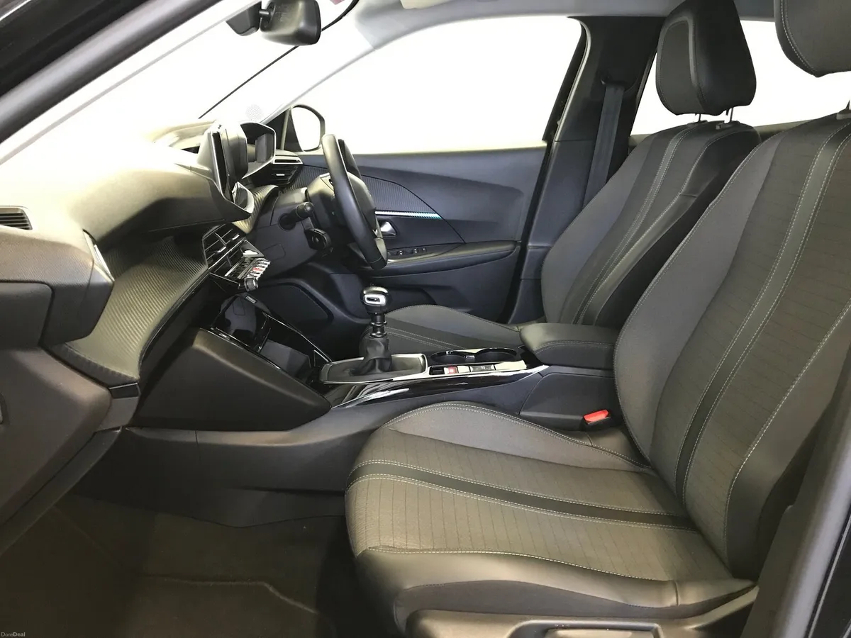 Peugeot 2008 2022 - Image 3