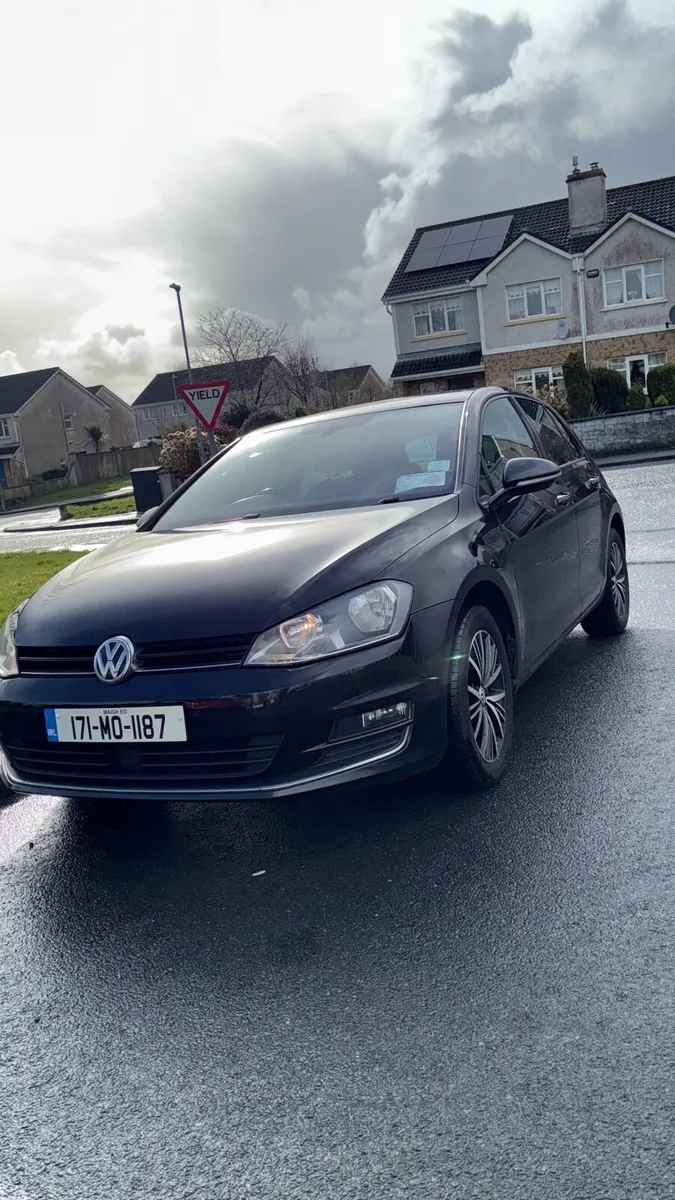 Volkswagen Golf 1.6 TDI SE NAV BLUEMOTION 115PS 5D - Image 2