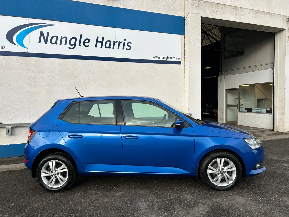 Skoda Fabia ONE OWNER FROM NEW. - Image 2