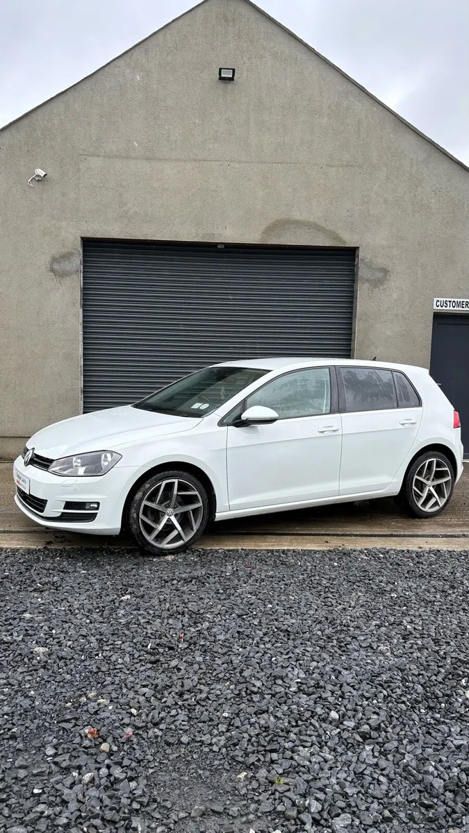 2017 (171) VW Golf 1.6TDI Match Edition - Image 2