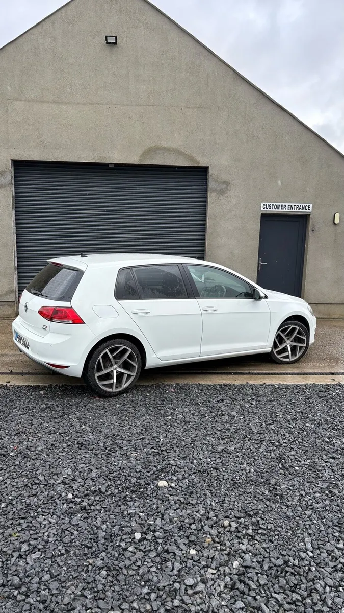2017 (171) VW Golf 1.6TDI Match Edition - Image 4