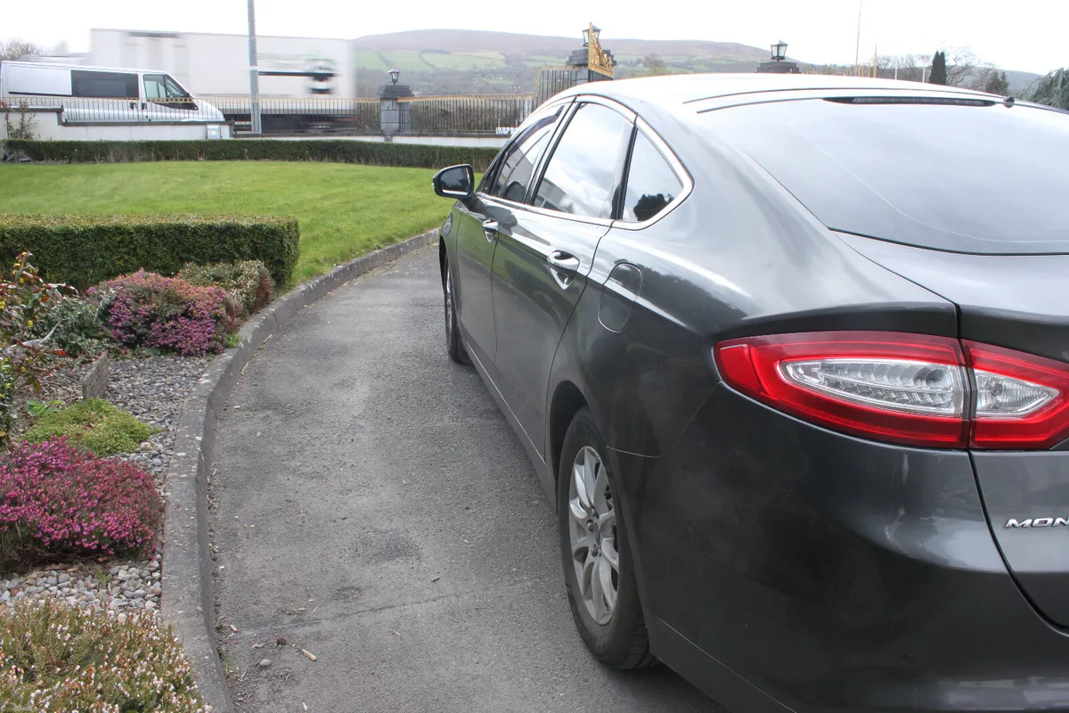 Ford Mondeo 1.5TDCi Zetec,  2016 - Image 4