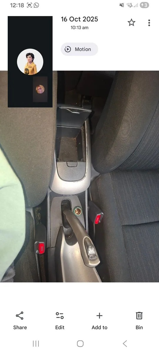 Toyota Auris 2009 - Image 2