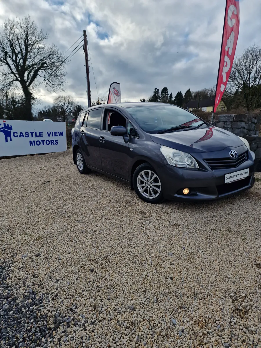 11 Toyota Verso 2.0 D-4D Mint - Image 1