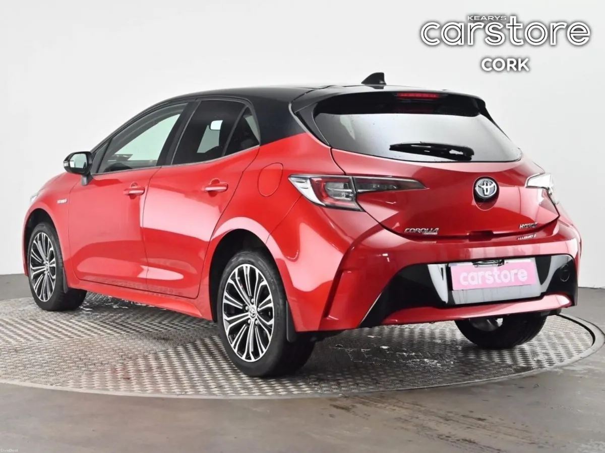 Toyota Corolla 1.8 Hybrid Luna Sport Hatchback - Image 3