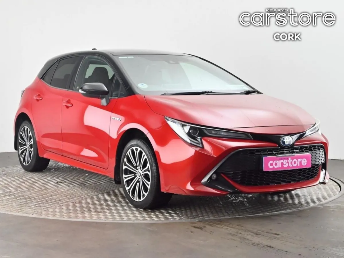Toyota Corolla 1.8 Hybrid Luna Sport Hatchback - Image 1
