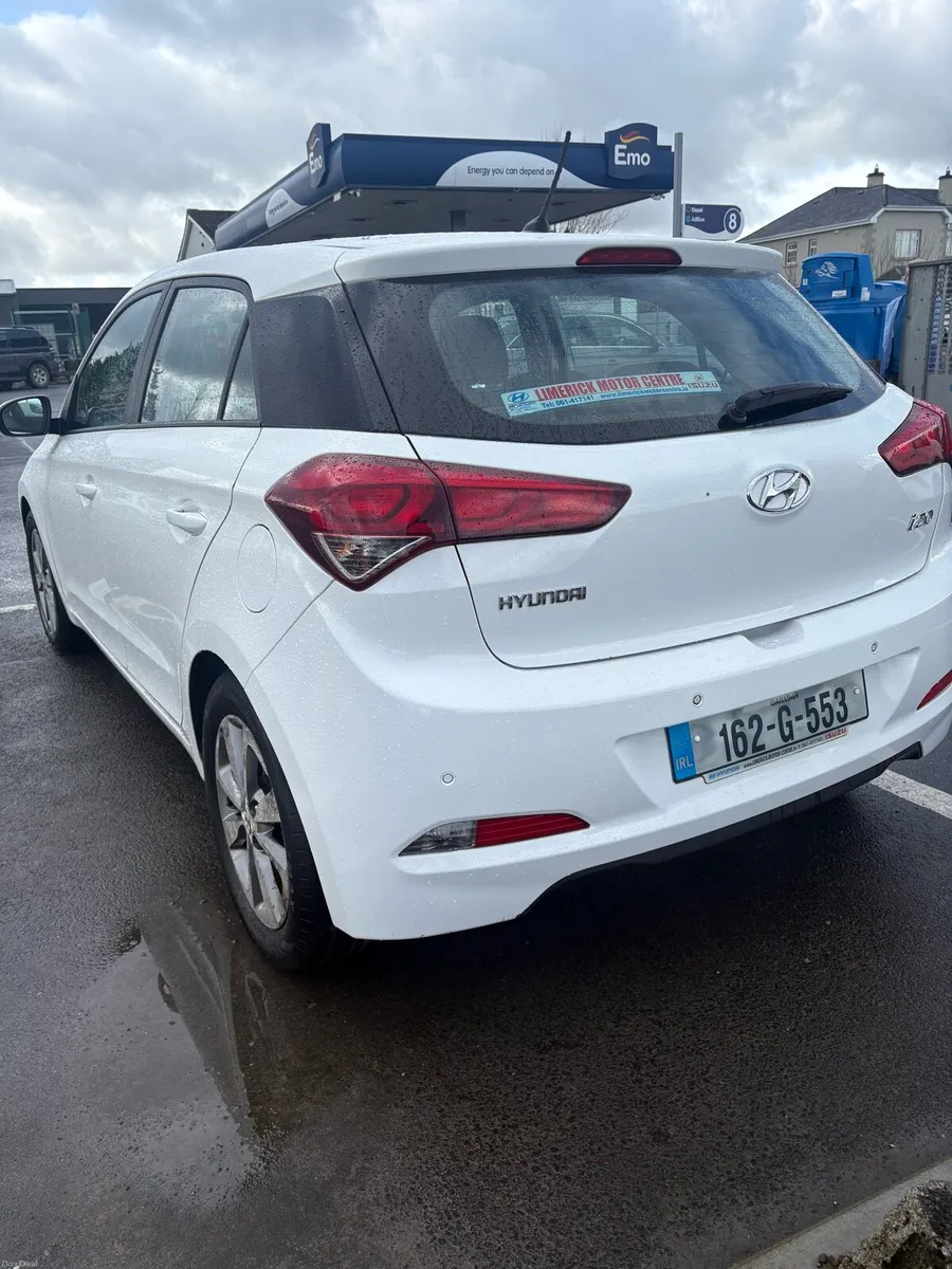 Hyundai i20 Deluxe 2016 - Image 4