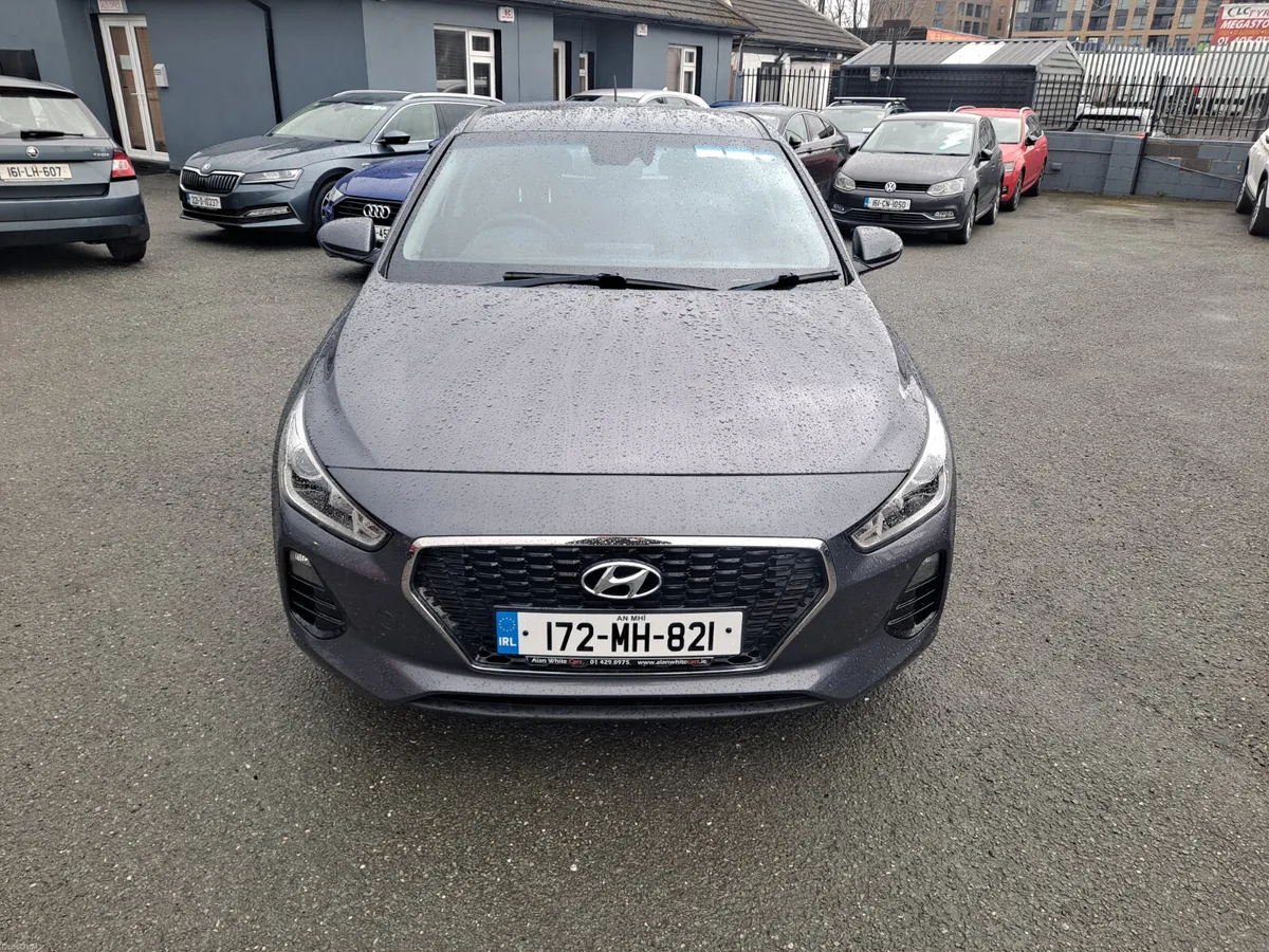 Hyundai i30 2017 i 30 CLASSIC 1.6 Crdi 5DR - Image 3