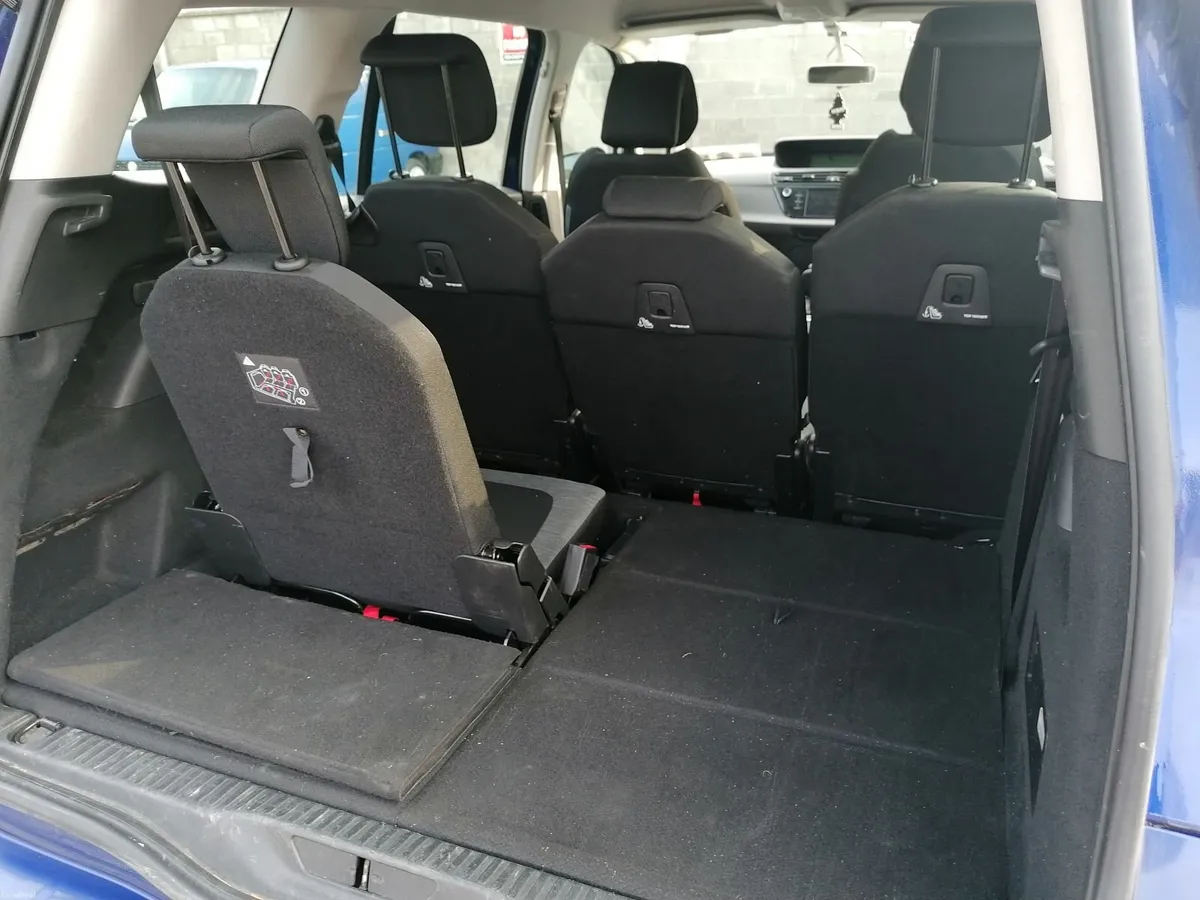 Citroen C4 2017 1.6 diesel , 7 seats - Image 3