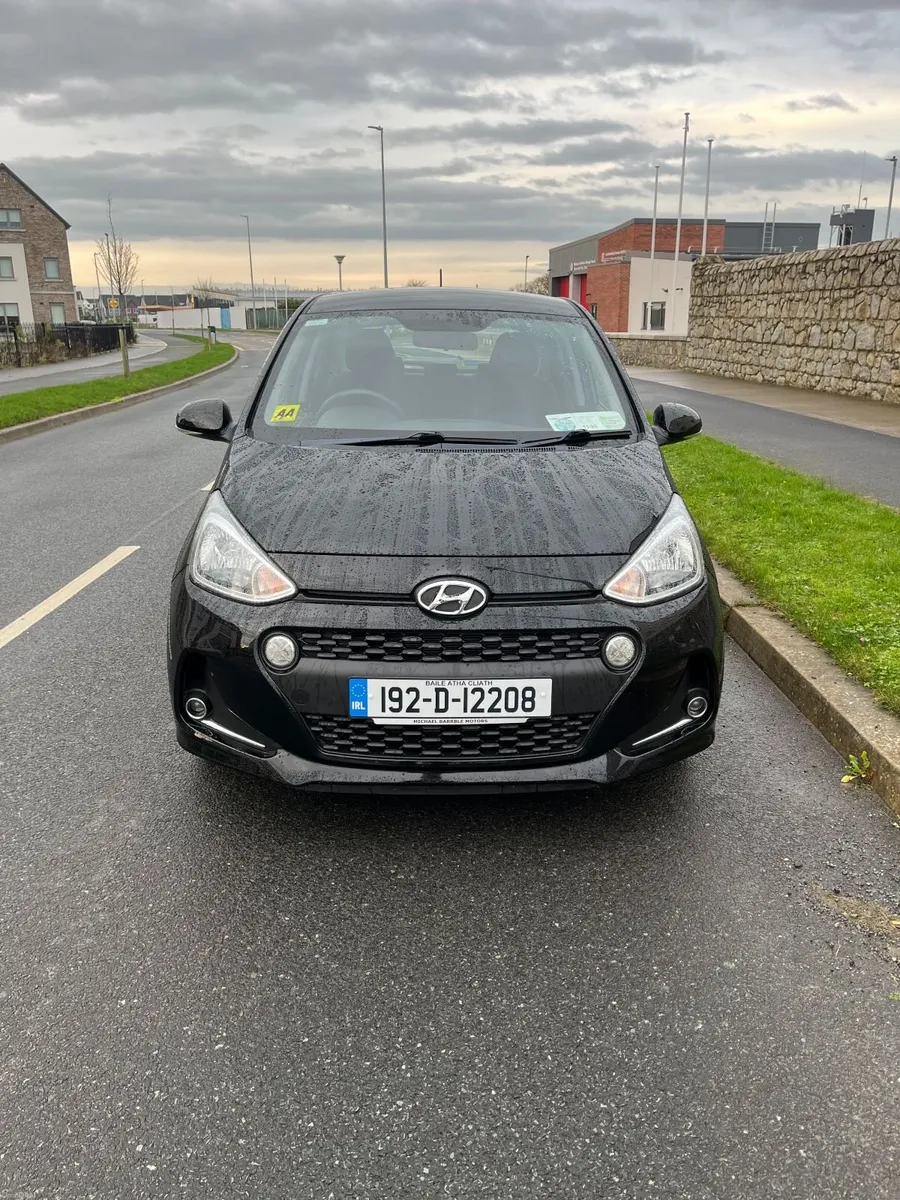 Hyundai i10 - Image 2