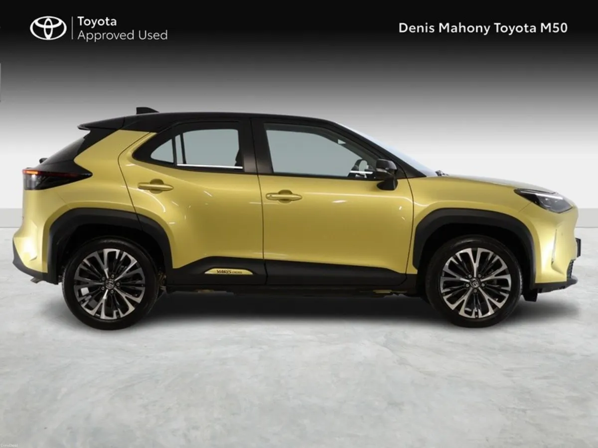 Toyota Yaris Cross Sol Hybrid - Image 3