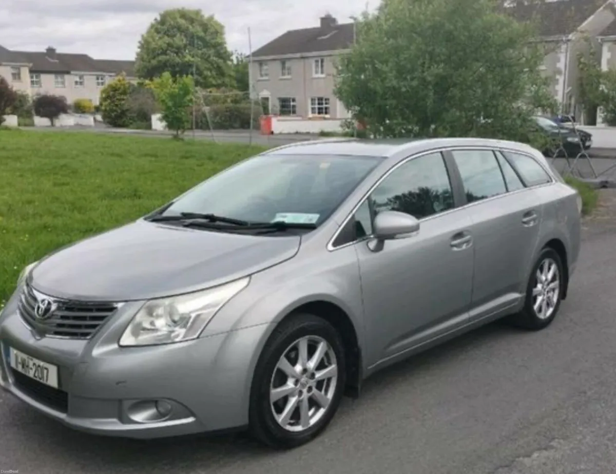 Toyota Avensis Estate Diesel - Image 1