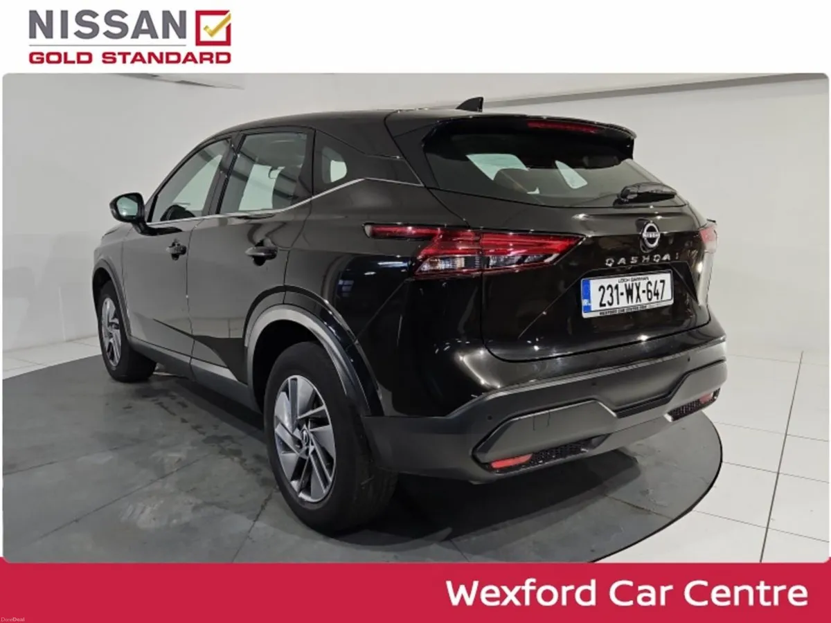 Nissan Qashqai 1.3 PET MILD HYBRID SV - Image 4