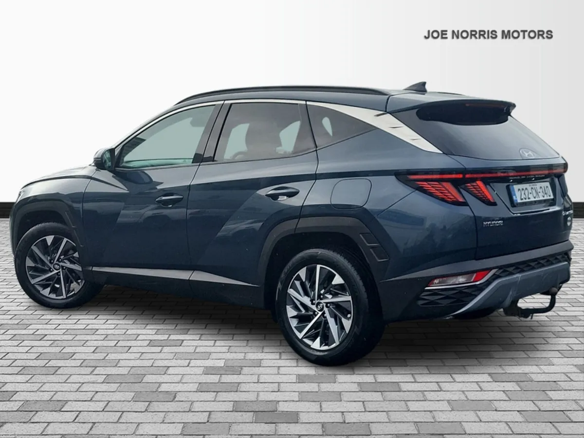 Hyundai Tucson EXECUTIVE PLUS 5DR - Image 4