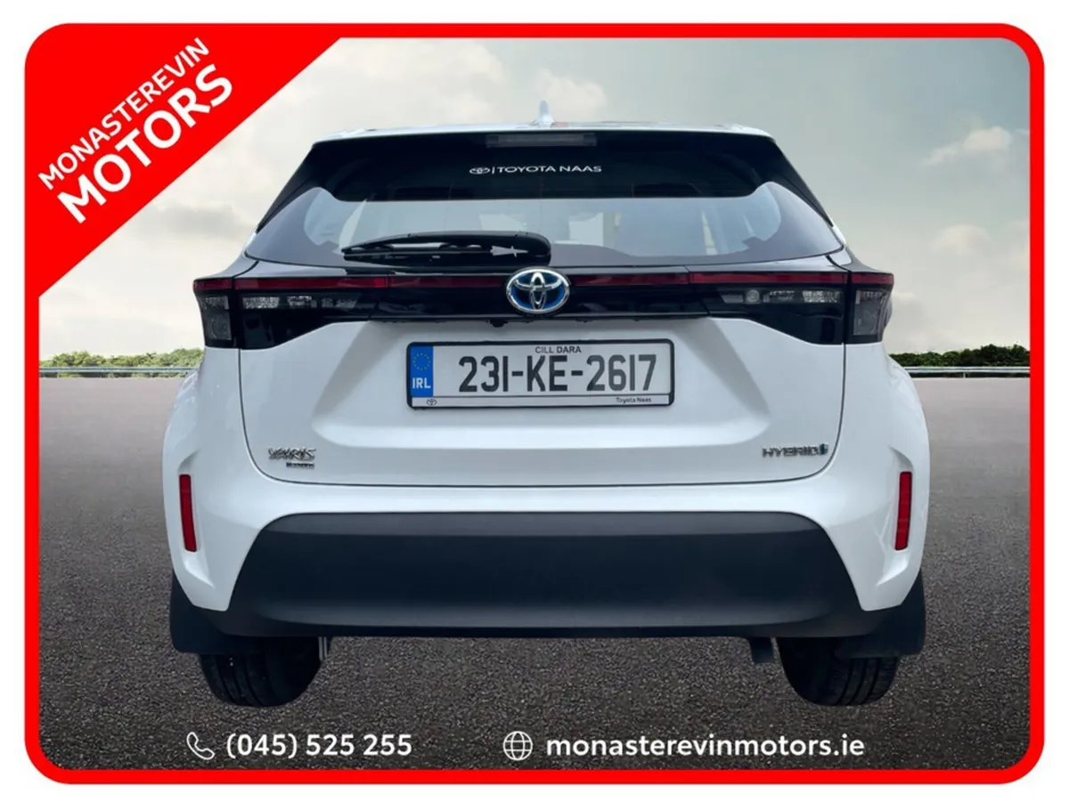 Toyota Yaris Cross CR LUNA 4DR AUTO - Image 4