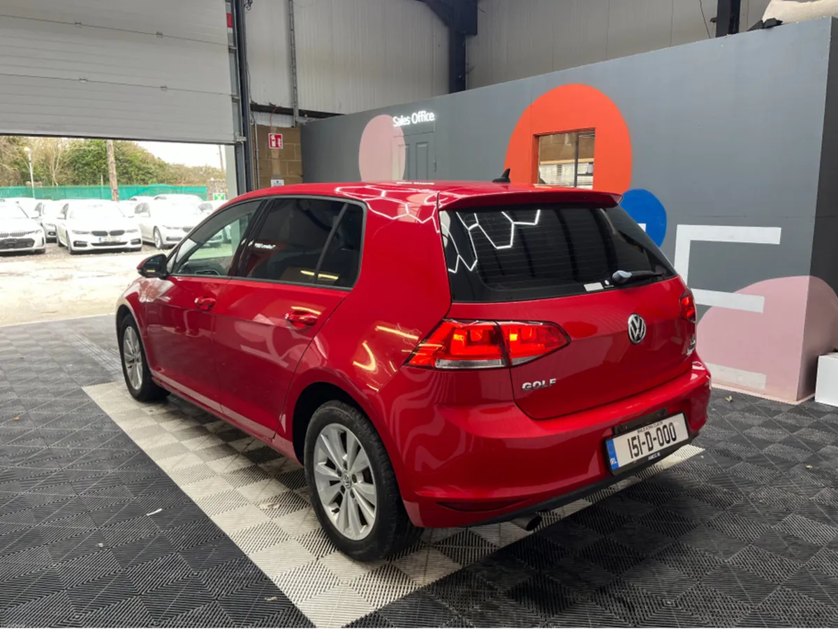 Volkswagen Golf 2015 VOLKSWAGEN GOLF TSI COMFORT L - Image 4