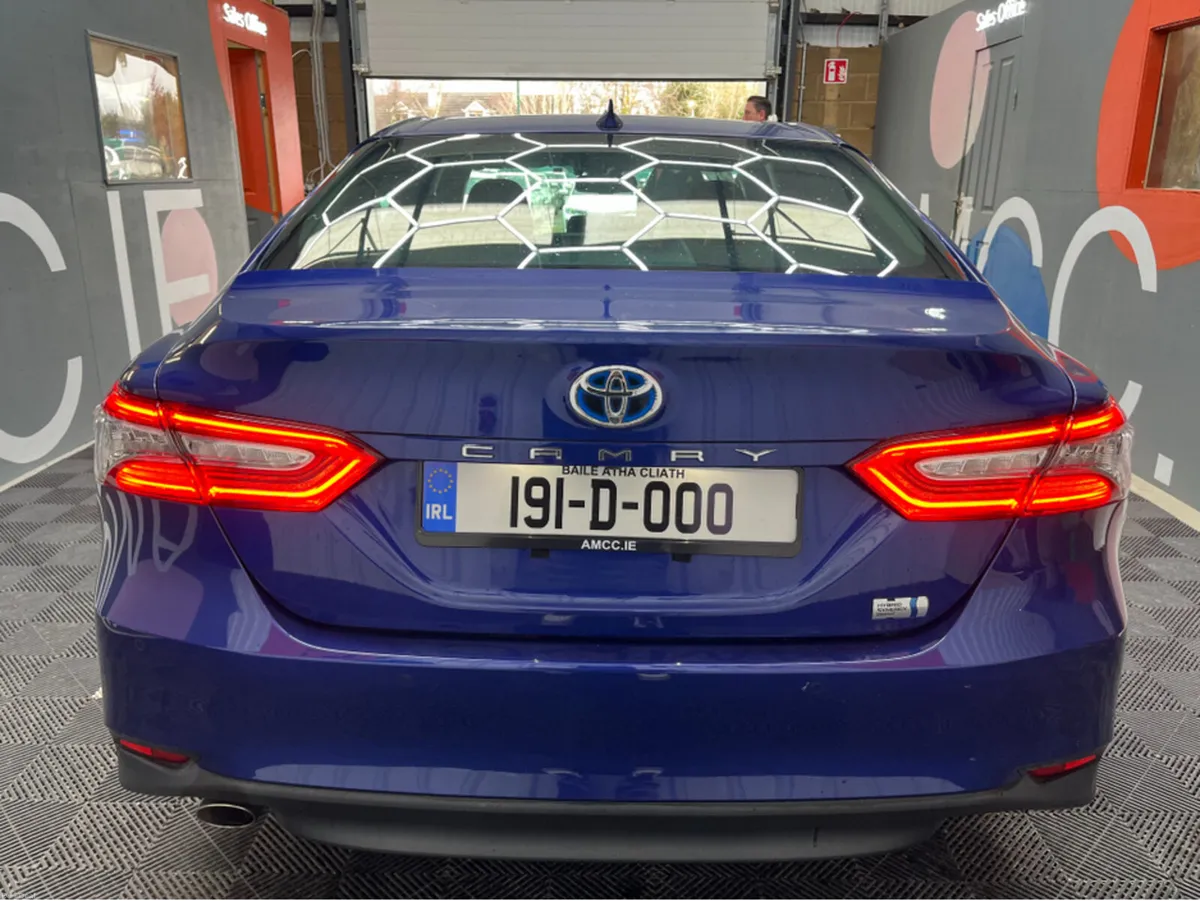 Toyota Camry 2019 TOYOTA CAMRY G LEATHER PACKAGE 2 - Image 3