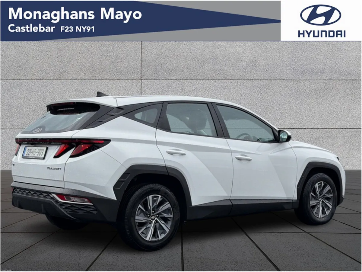 Hyundai Tucson COMFORT PLUS 1.6 DIESEL 5DR - Image 3