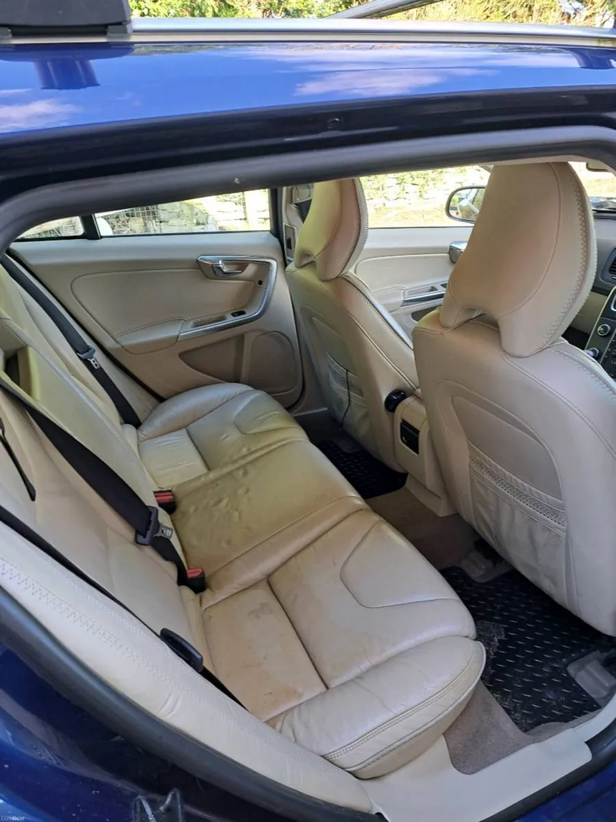 Volvo V60 2012 1.6 - Image 2