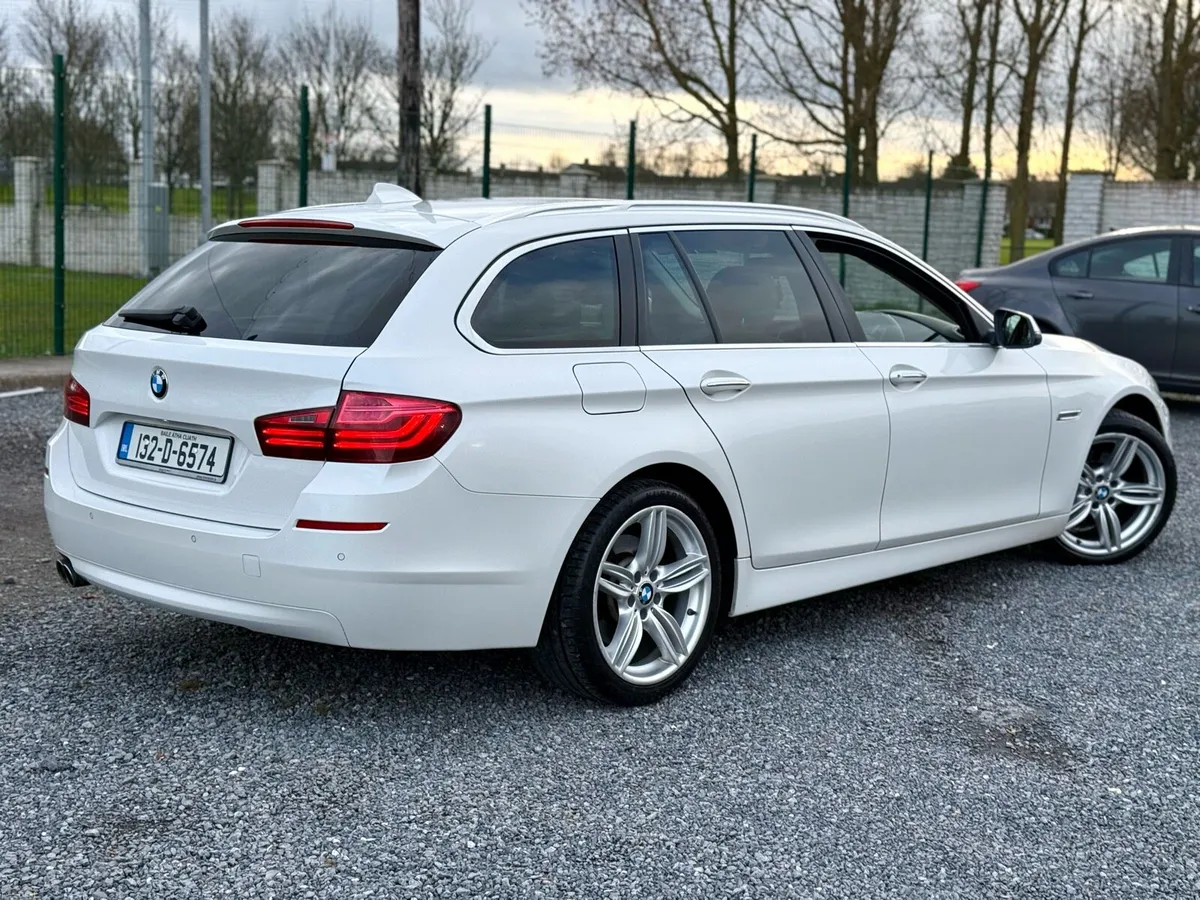132 Bmw F11 Facelift White Pearl - Image 1