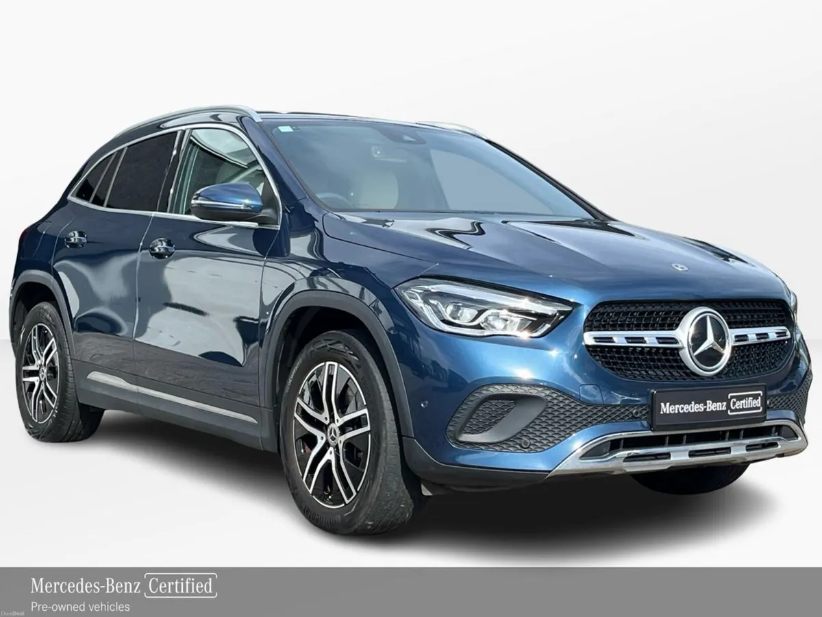 Mercedes-Benz GLA Progressive Line PHEV Compact SU - Image 4