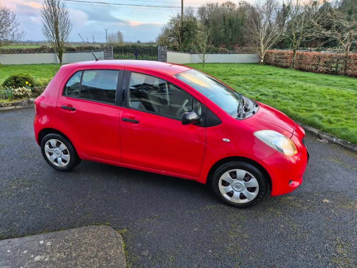 Toyota Yaris - Image 4