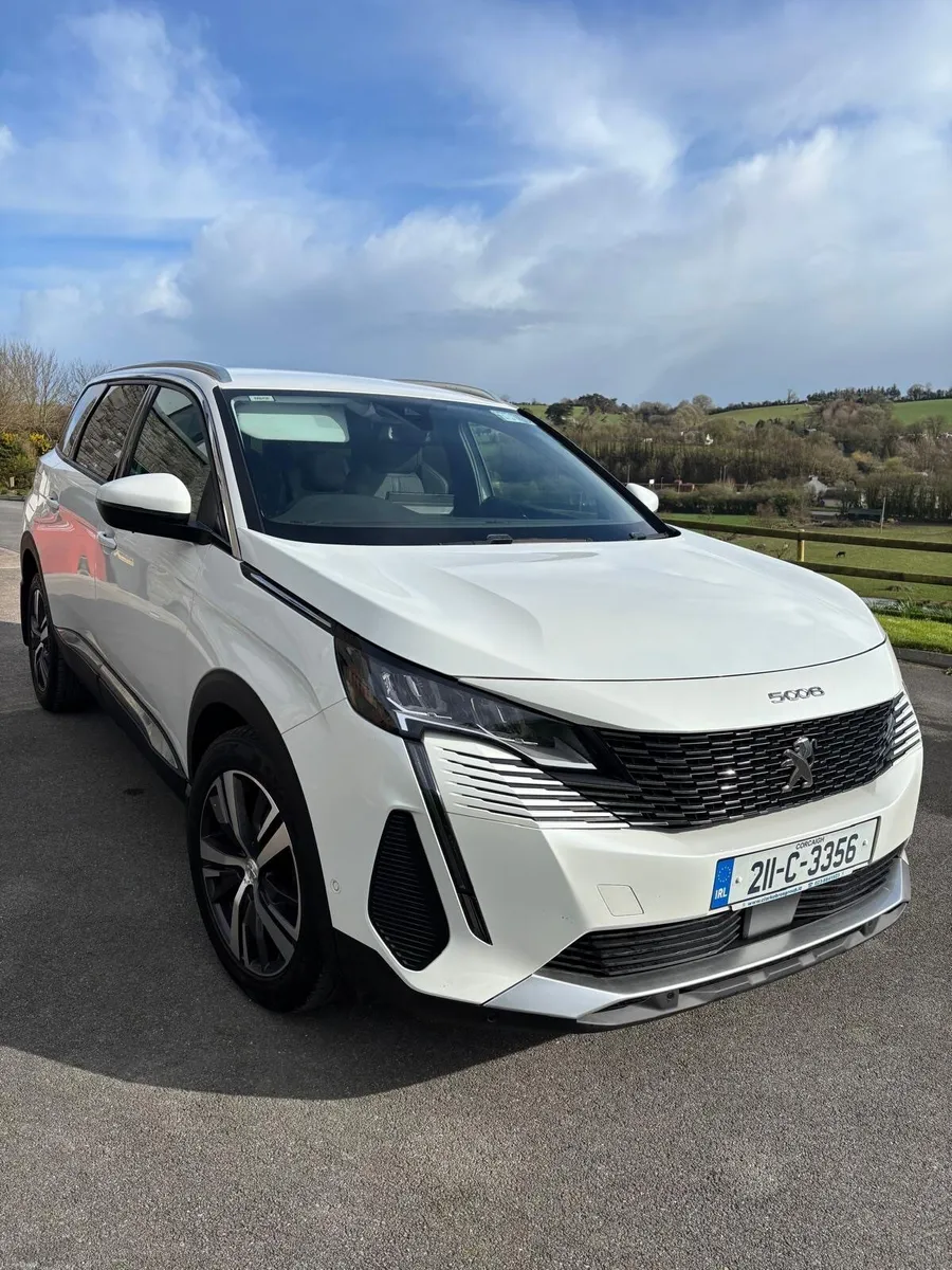 Peugeot 5008 2021 - Image 1
