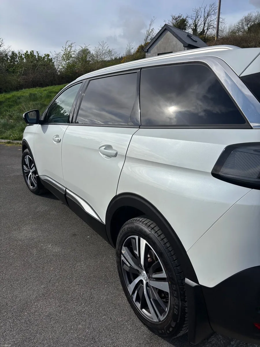 Peugeot 5008 2021 - Image 4