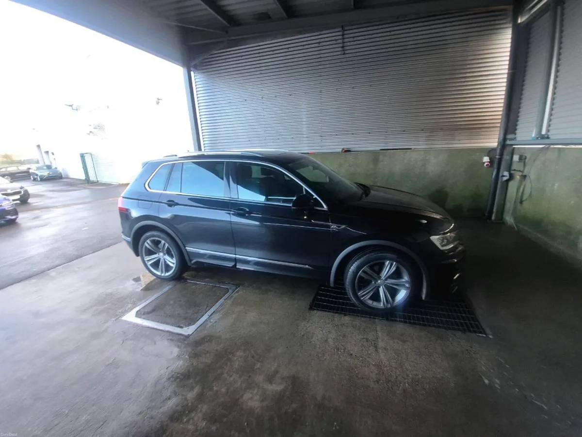 Volkswagen Tiguan R Line - Image 4