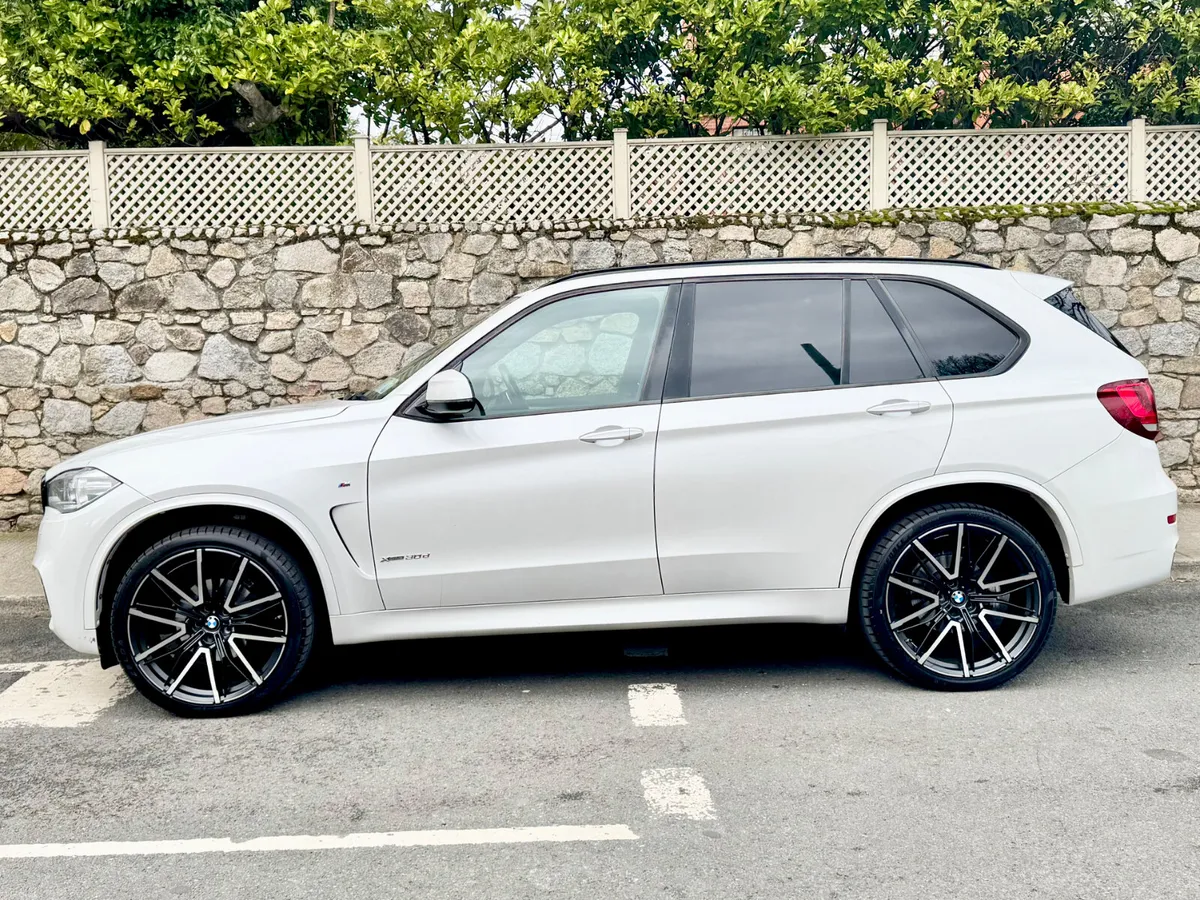 BMW X5 2016!! 40D M-SPORT!!7 SEATER!! PANROOF!! - Image 4