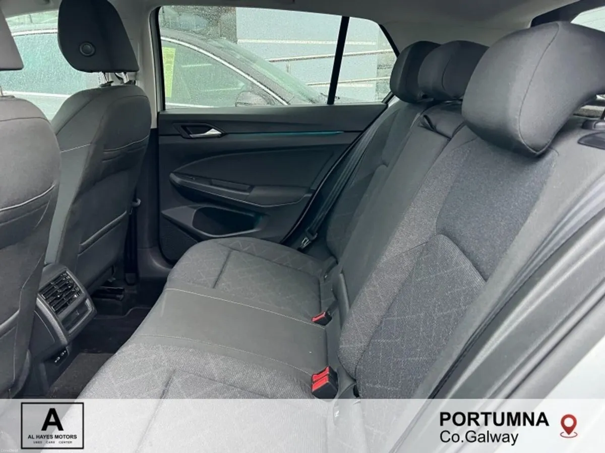 Volkswagen Golf LIFE 2.0 TDI 115HP - Image 3