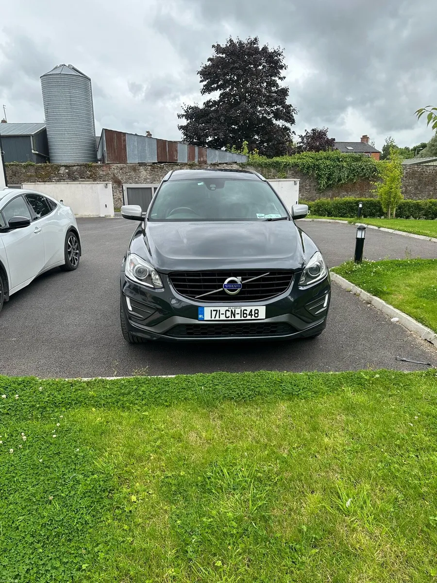 Volvo XC60 R design - Image 2